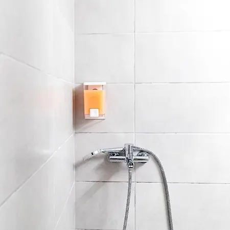 Maria's δίπλα στο νοσοκομείο παίδων και στο λαϊκό Appartement