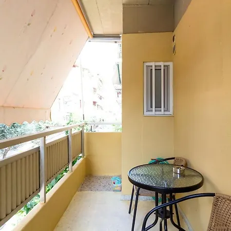 Apartment Maria's δίπλα στο νοσοκομείο παίδων και στο λαϊκό